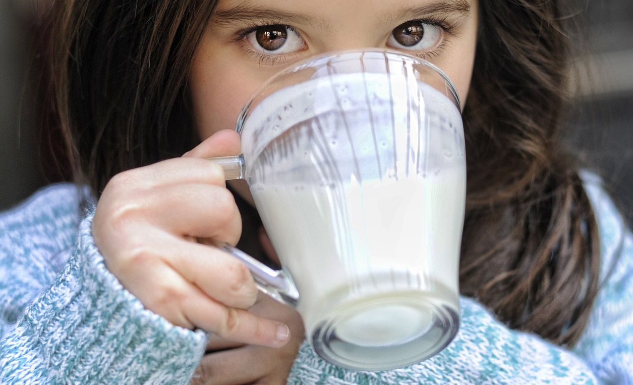 Los niños que beben leche entera tienen menor riesgo de sobrepeso u  obesidad - Instituto Nutrigenómica